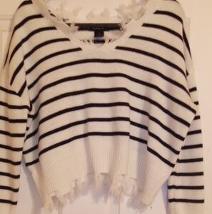 Y2K White With Blue Stripes Fringed Cropped Sweater